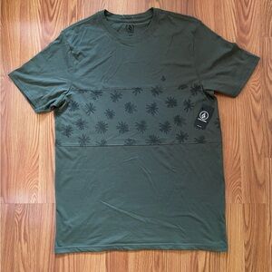 Volcom Shirt Men’s Medium Green Floral Summerside Short Sleeve Crew Neck Tee NEW